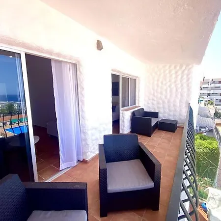 Adeje + Parking Apartman